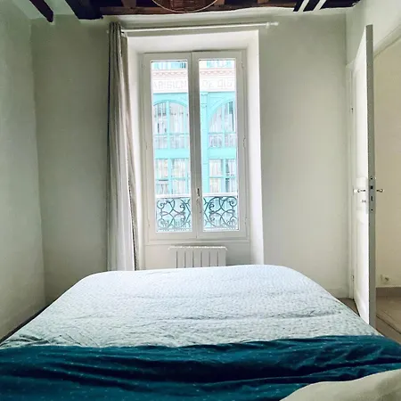 Cosy In Old *